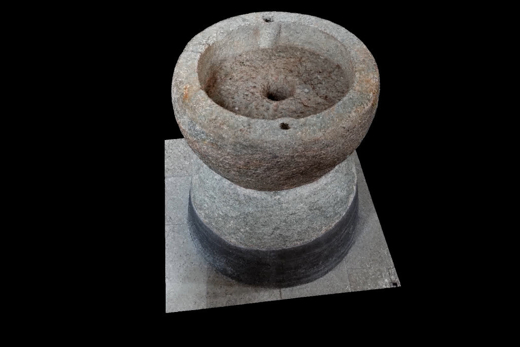 Église de Scharans, fonts baptismaux