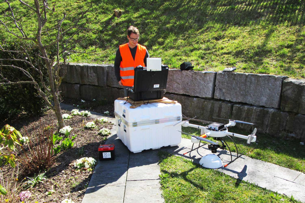 Mesure par drone de l'église Sainte-Anne à Schindellegi, HMQ AG