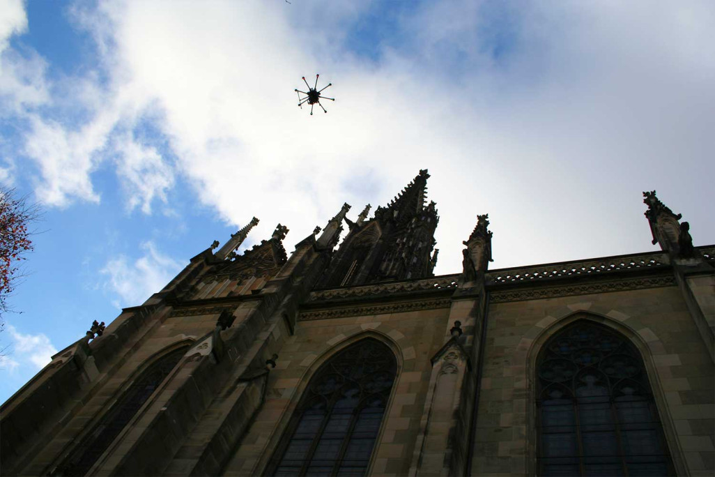 Photogrammétrie, octocoptère, église Sainte-Élisabeth à Bâle, HMQ AG