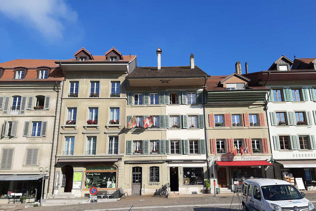 Mesure d'un bâtiment dans la vieille ville d'Aarberg BE, HMQ AG