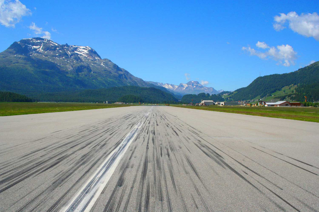 Relevé topographique de la piste d'atterrissage