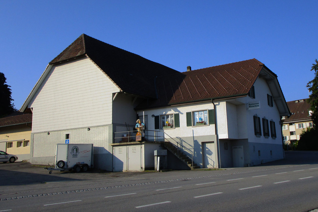 Mesure du bâtiment du restaurant Hirschen à Mittelhäusern BE