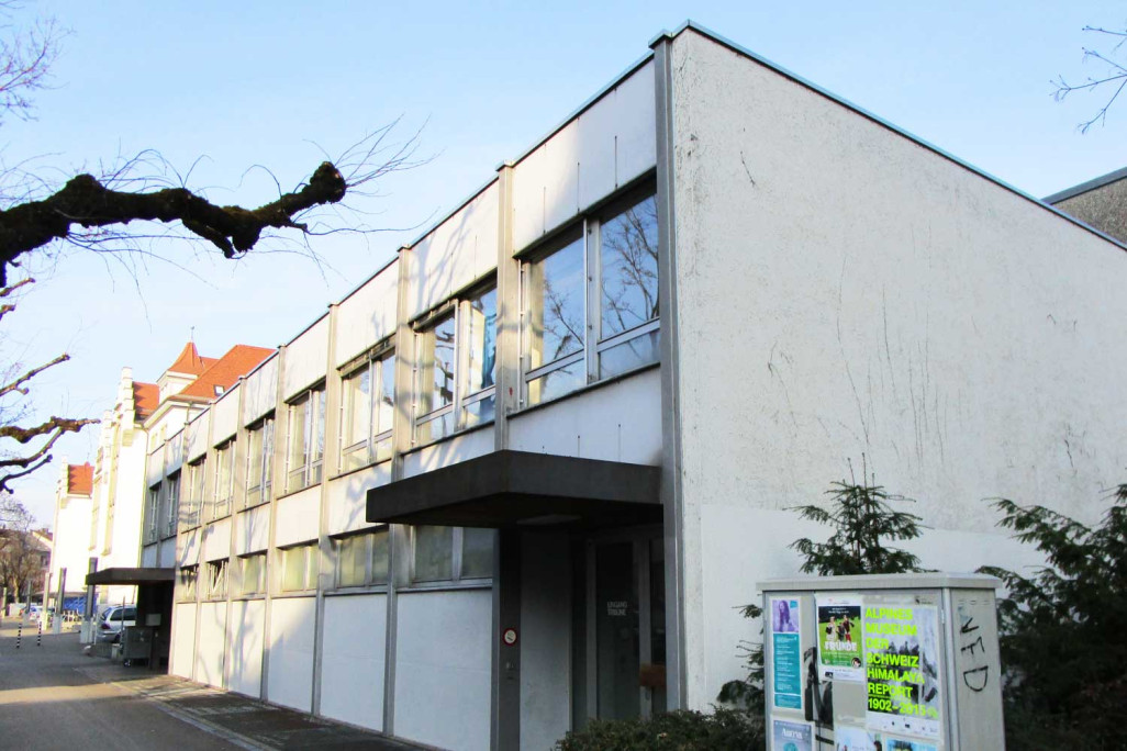 Vue de la façade du gymnase de Berne